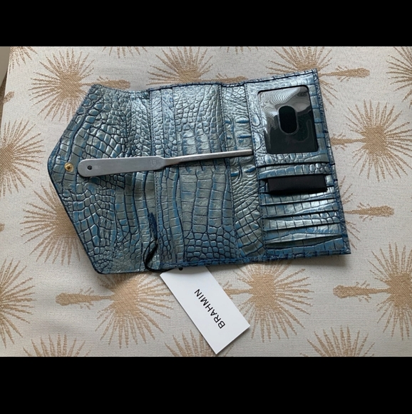 Sold! - Picture 3 of 4